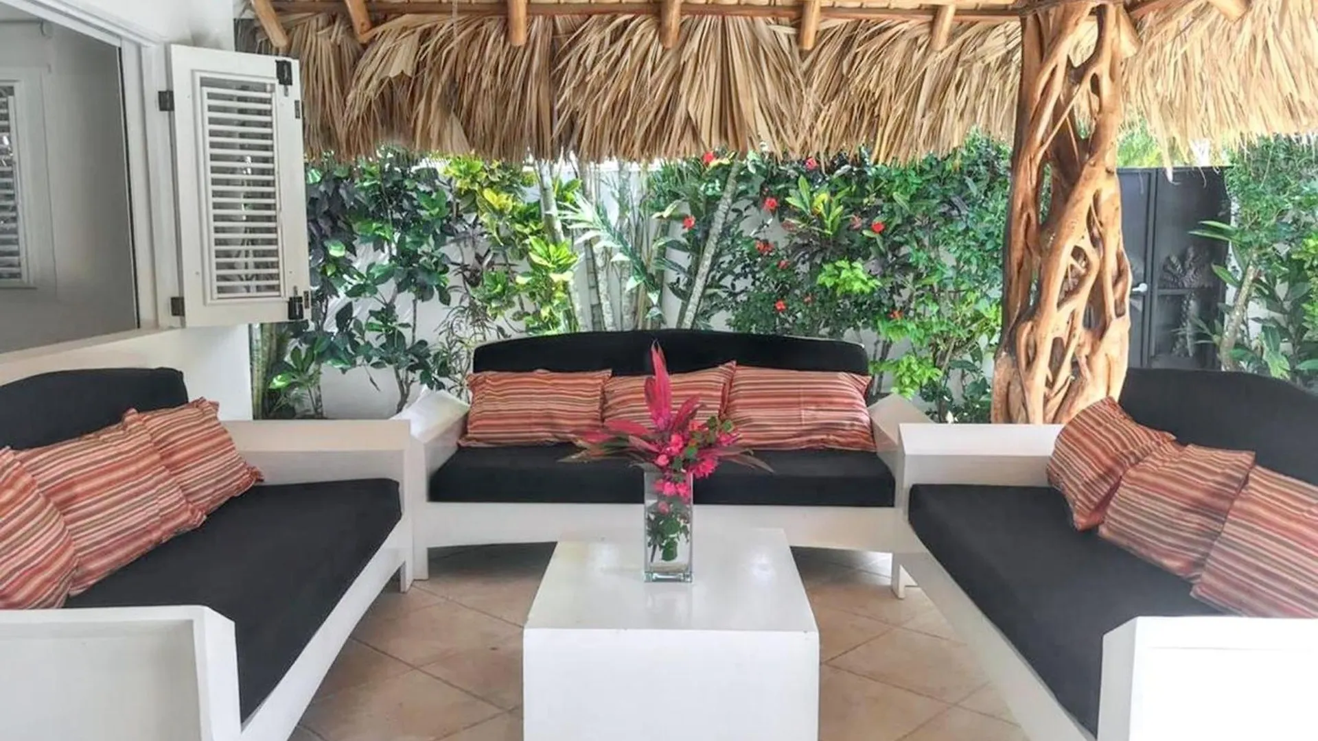 بيت للعطل Charming House With Private Pool In لاس تاريناس